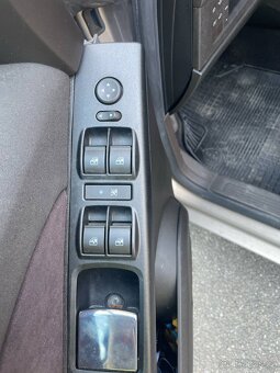 Lancia Musa  1.4 70 kW, MAX VÝBAVA, 140 tis km +ALU 2008 - 17