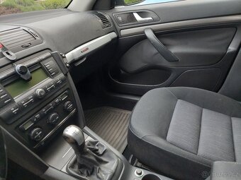 Octavia 2 2.0 FSI 110kW 4x4 (2007) - 17