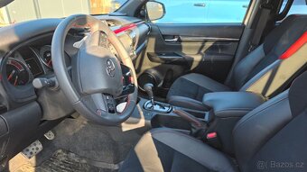 Toyota Hilux GR Sport - 17