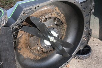 Servis zahradní - lesní techniky - 17