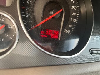 VW PASSAT B6 2.0 TDI 103KW (BKD) ČTI CELY INZERAT - 17