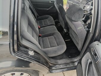 Golf IV Variant 1.6 16v - 17