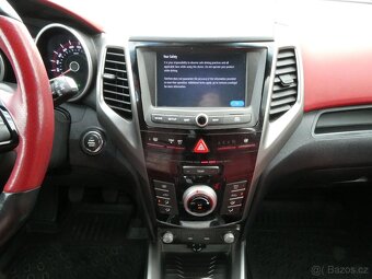 SsangYong Tivoli 1.6 E-XGi 94kW 1.maj., serviska, 2x kola - 17