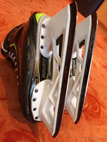 Brankářské brusle Bauer PRO, vel.6.5 (délka) a Fit 1 (šířka) - 17