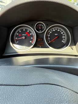 Opel Astra H 1.6 automat - 17