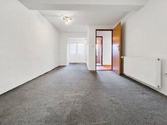 Prodej prostorného bytu 3+1, 86 m2 - Sokolská, Znojmo - 17