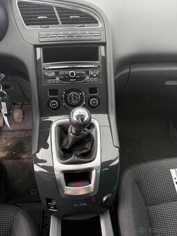 Peugeot 5008, 7míst, 2.0 hDi, 110 kW, rozvody - 17