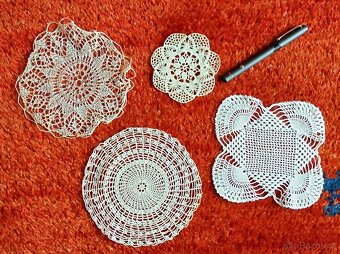 Retro dečky krajkové - háčkované či paličkované - 17