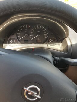 Opel Corsa C  - 1.0   43Kw automat EASYTRONIC - 17
