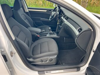 ► ŠKODA SUPERB 2.0TDI 103KW ELEGANCE - XEN-LED-NAVI-EL.KUFR - 17