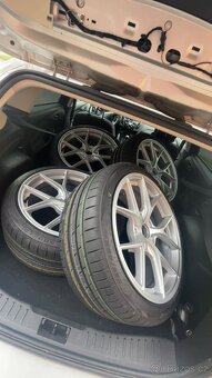 Ford Focus 3 Hatchback - 17