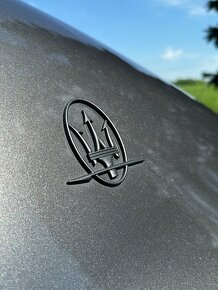 Maserati Quattroporte S, 22.000 km najeto, stav nového - 17