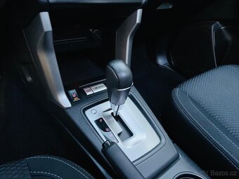Subaru Forester 2.0i 4x4 AUTOMAT 1.MAJITEL KAMERA TAŽNÉ - 17