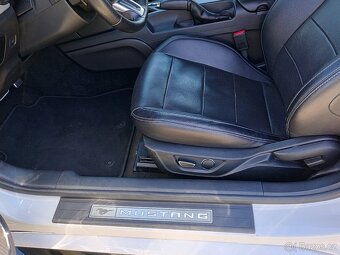 FORD MUSTANG MK6 - 5.0 L -  GT V8 - 313 KW - STK 07/2027 - 17