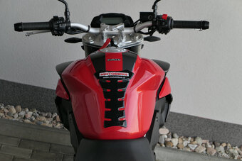 VOGE 500 R - 17