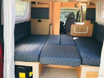 Peugeot Boxer 2,2 HDi r.v. 2003 originalní vestavba Pössl - 17