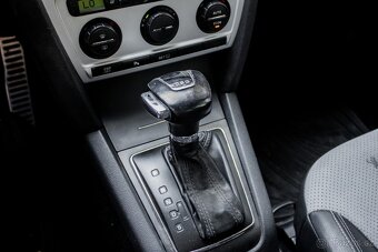 Škoda Octavia Combi 2.0 TDI CR DPF RS DSG. - 17