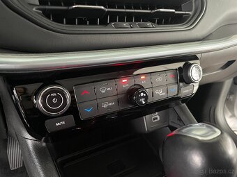 Jeep Compass S 4xe 1.3T 240k,4X4,KeyLess - 17