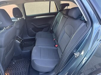 Škoda Superb 2.0 TDi 140kW 4x4 serviska - 17