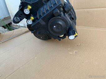 predni svetlo pravy prave led skoda karoq - 17