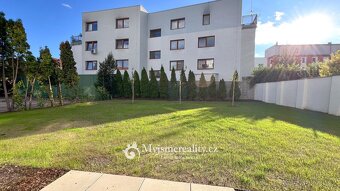 Pronájem bytu s balkonem 2+kk, 40 m2 - Znojmo, ul. Jarošova - 17