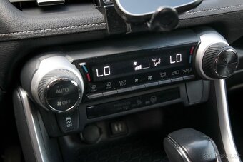 Toyota RAV4 2.5 Hybrid AWD BUSINESS EDITION - 17