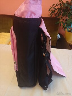 černá taška přes rameno se vzorem na boku - 17