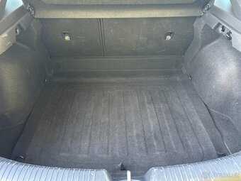 Hyundai i30 Fastback 1.4 T-GDi  1.Maj ČR  r.v.2019 SLEVA - 17