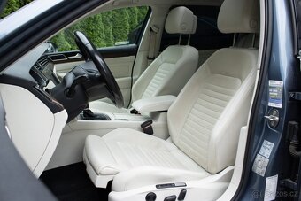Volkswagen Passat Variant 2.0 TDI 176kw 4MOTION DSG Highline - 17