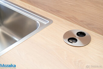 Pronájem bytu 3+kk + pokoj bez okna, po rekonstrukci, na nám - 17