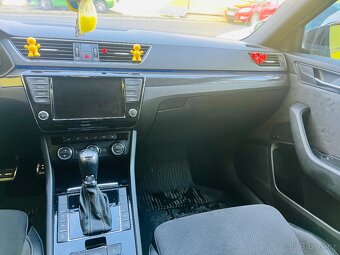 ŠKODA SUPERB 2.0 Tdi SPORT LINE - 17