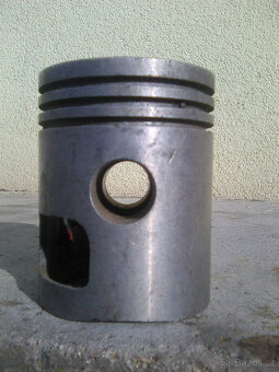 Jawa-čz 175/356-podsedlové plechy,kryty reflektoru a motoru. - 17