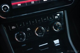 Škoda Superb Combi 2.0 TDI Sportline DSG - 17