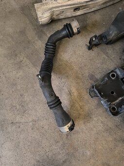 Renault Scénic 3 přední část - 17