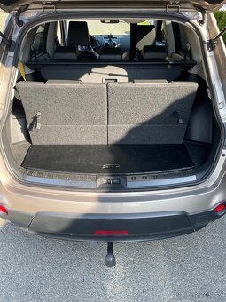 Nissan Qashqai +2 2,0i. LPG do 2031 - 17