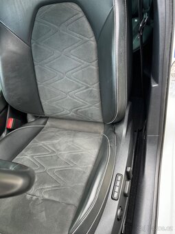 SEAT Leon 2.0 TDI DSG r.2022 kombi - 17