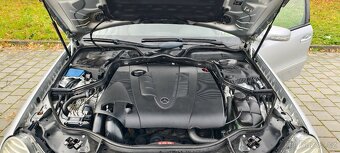 Mercedes-Benz W211 - 17