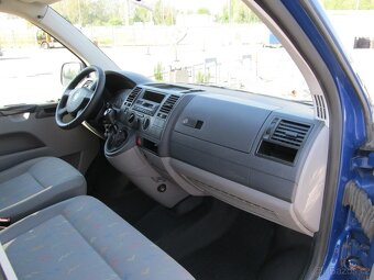 Volkswagen Transporter 2.5 TDI 4x4 ČR 1.maj - 17