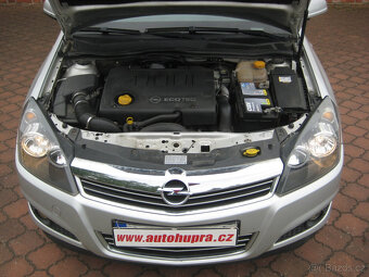 OPEL ASTRA 1.9 CDTi CARAVAN KLIMA TAŽNÉ NAVI - 17