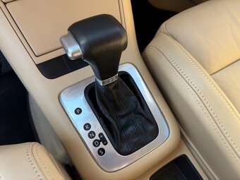 Volkswagen Golf Plus 1.9 TDi 77Kw DSG Comfortline - 17