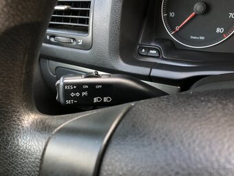 VOLKSWAGEN GOLF 2.0 FSI 4-MOTION - 17