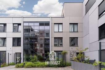 Prodej moderního bytu 3+kk s balkonem, sklepem a parkováním  - 17