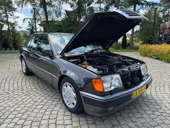 Mercedes w124 E500 500E - 17