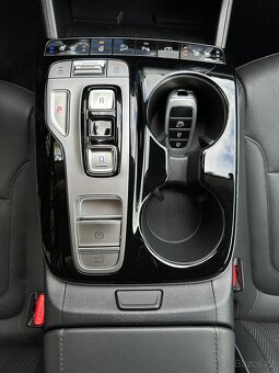 Hyundai Tucson 1.6T-GDI MHEV 132kW Style 4x4 DCT 2022, ČR - 17
