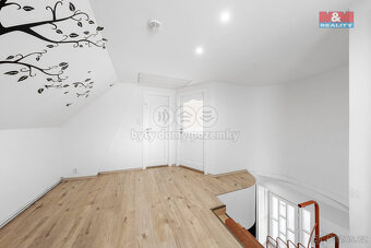 Prodej rodinného domu, 280 m², Šluknov, ul. Zeyerova - 17