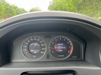 Volvo V70 2.0T, prav. servis, nové pneu, nová STK - 17