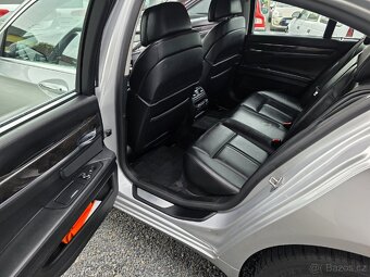 BMW Řada 7 740D X-Drive - 17