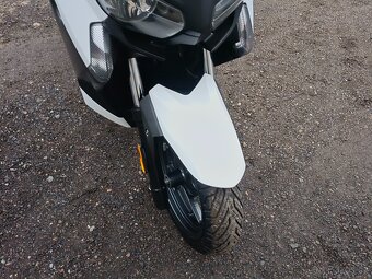 Yamaha x max 125i ABS rv. 2017 Cz doklady v ceně - 17