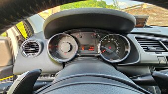 Peugeot 3008 1.6 e-HDI, automat, 2012 - 17