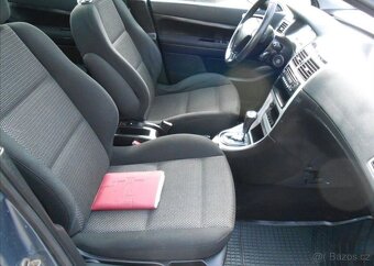 Peugeot 307 1,6 i 16V AUTOMAT 7 Míst benzín - 17